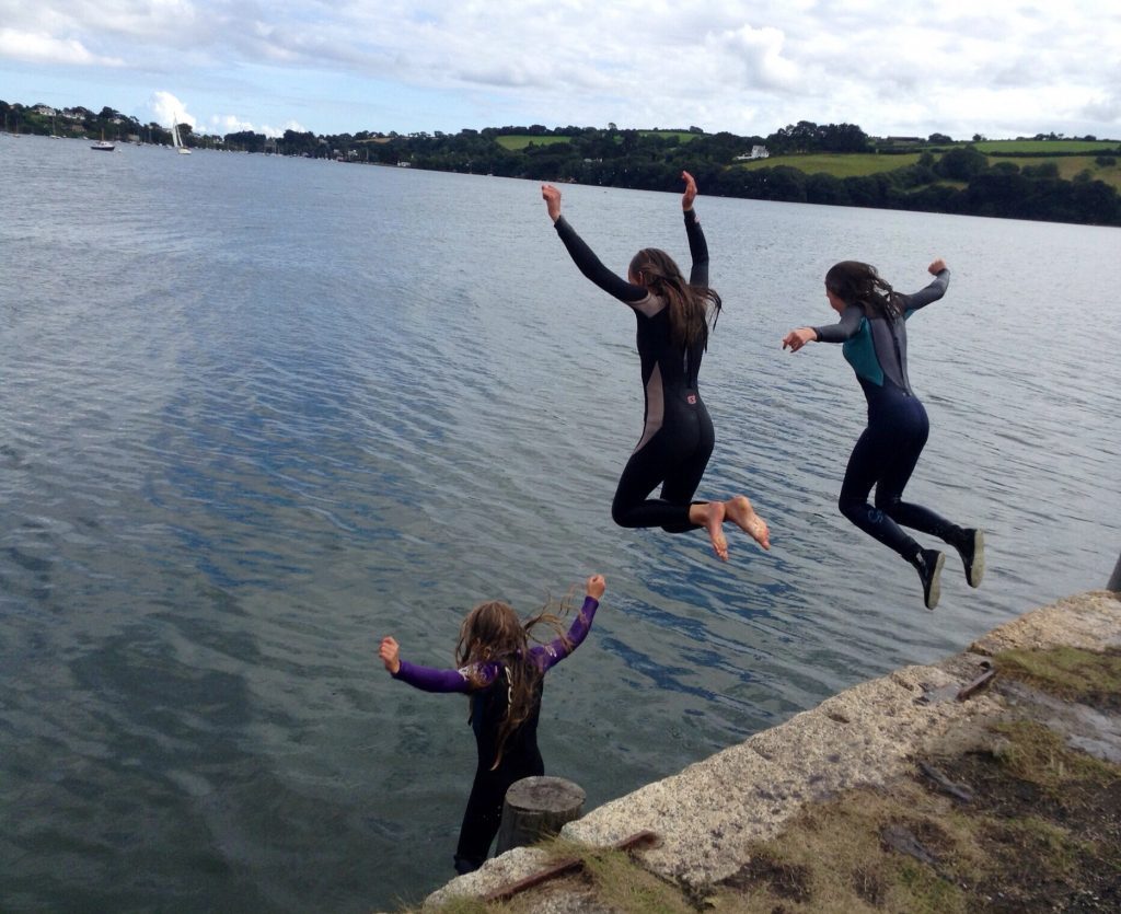 Quay jumping and the cinema